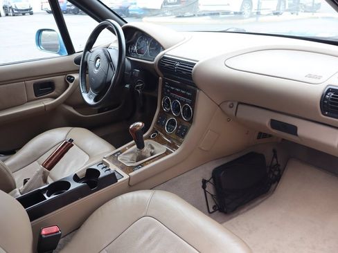 Used 2000 BMW Z3 2.5i RWD image 12