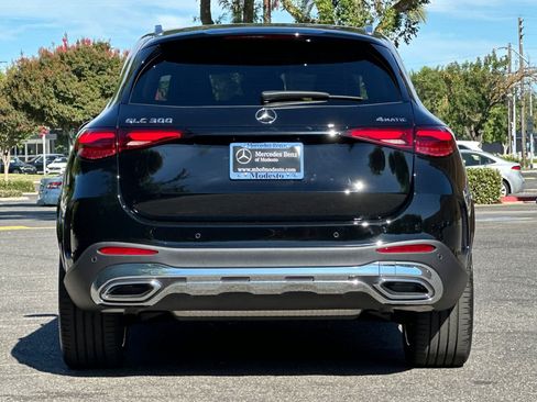 New 2026 Mercedes-Benz GLC 300 4MATIC image 4