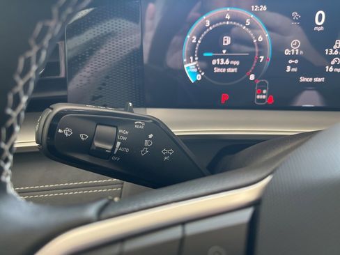 New 2026 Volkswagen Tiguan SE image 20