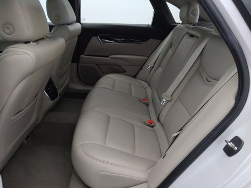 Used 2016 Cadillac XTS Luxury w/ Driver Awareness Package image 18