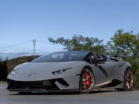 Used 2018 Lamborghini Huracan Performante image 14