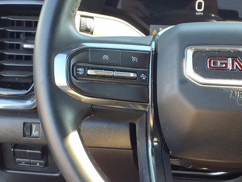 Used 2024 GMC Canyon AT4 w/ Canyon Safety Plus Package image 17