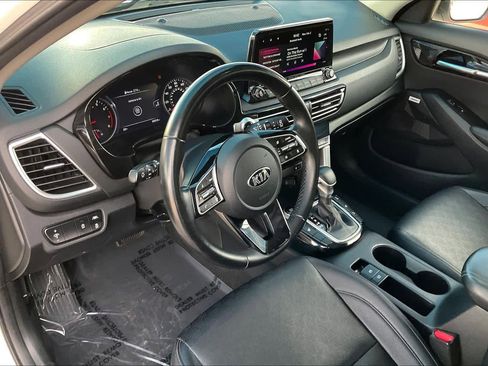 Used 2021 Kia Seltos SX image 18