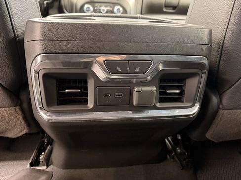 Used 2023 GMC Sierra 3500 Denali image 23