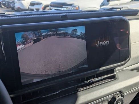 Used 2024 Jeep Wrangler Sahara w/ Safety Group image 13