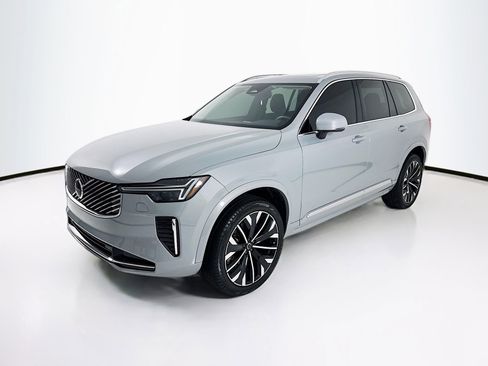 Used 2025 Volvo XC90 B6 Core w/ Protection Package Premier image 3