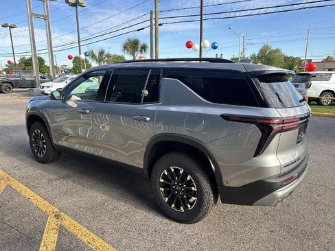 New 2026 Chevrolet Traverse Z71 w/ Enhanced Driving Package AWD/4WD image 5