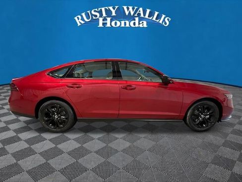 New 2025 Honda Accord SE image 2