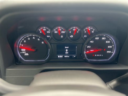 Used 2024 Chevrolet Silverado 1500 Custom Trail Boss w/ LPO, Dark Essentials Package image 28