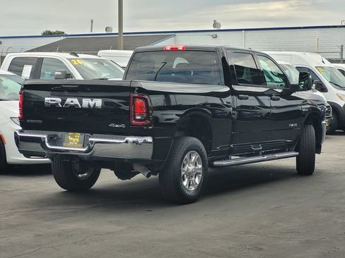 Certified 2026 RAM 2500 Big Horn AWD/4WD image 4