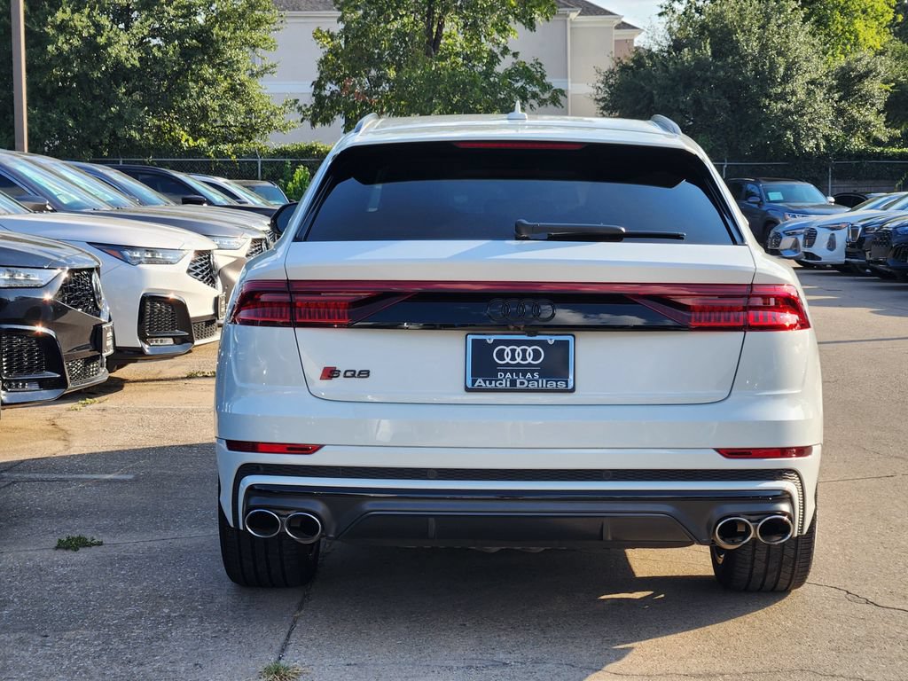 Used 2023 Audi SQ8 Prestige w/ Prestige Package AWD/4WD image 9