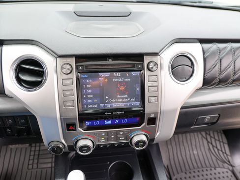 Used 2018 Toyota Tundra Platinum AWD/4WD image 26