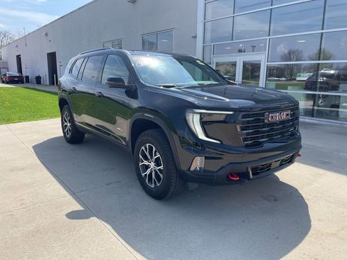 Used 2025 GMC Acadia AT4 w/ LPO, Floor Liner Package AWD/4WD image 1