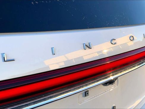 Used 2023 Lincoln Aviator Reserve w/ Equipment Group 201A image 30