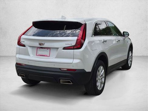 Used 2023 Cadillac XT4 Luxury w/ Driver Awareness Package FWD image 5