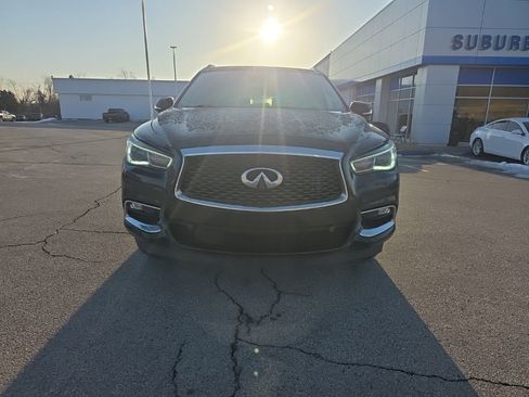 Used 2020 INFINITI QX60 Luxe w/ Essential Package image 2