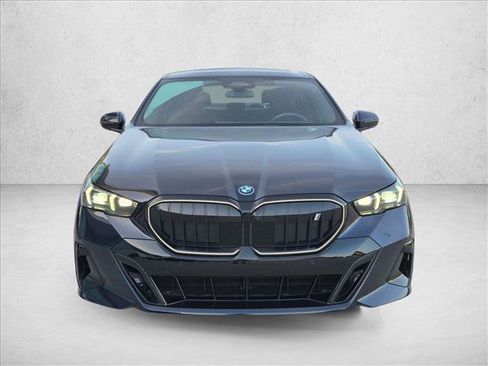 Used 2026 BMW i5 eDrive40 RWD image 2