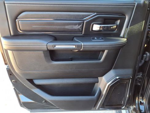 Used 2024 RAM 3500 Limited image 27