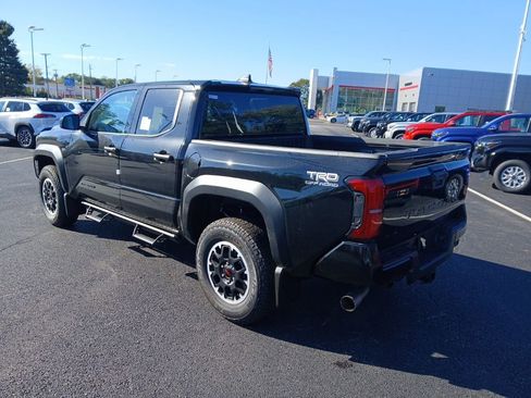 New 2025 Toyota Tacoma TRD Off-Road image 3