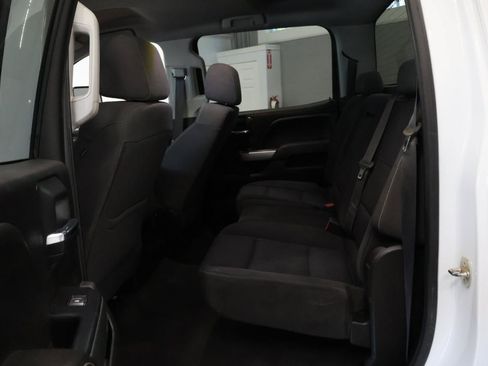 Used 2019 Chevrolet Silverado 2500 LT AWD/4WD image 12