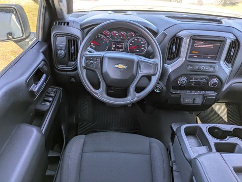 Used 2022 Chevrolet Silverado 1500 Custom RWD image 15
