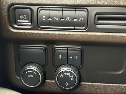 Used 2021 Chevrolet Tahoe LT image 19