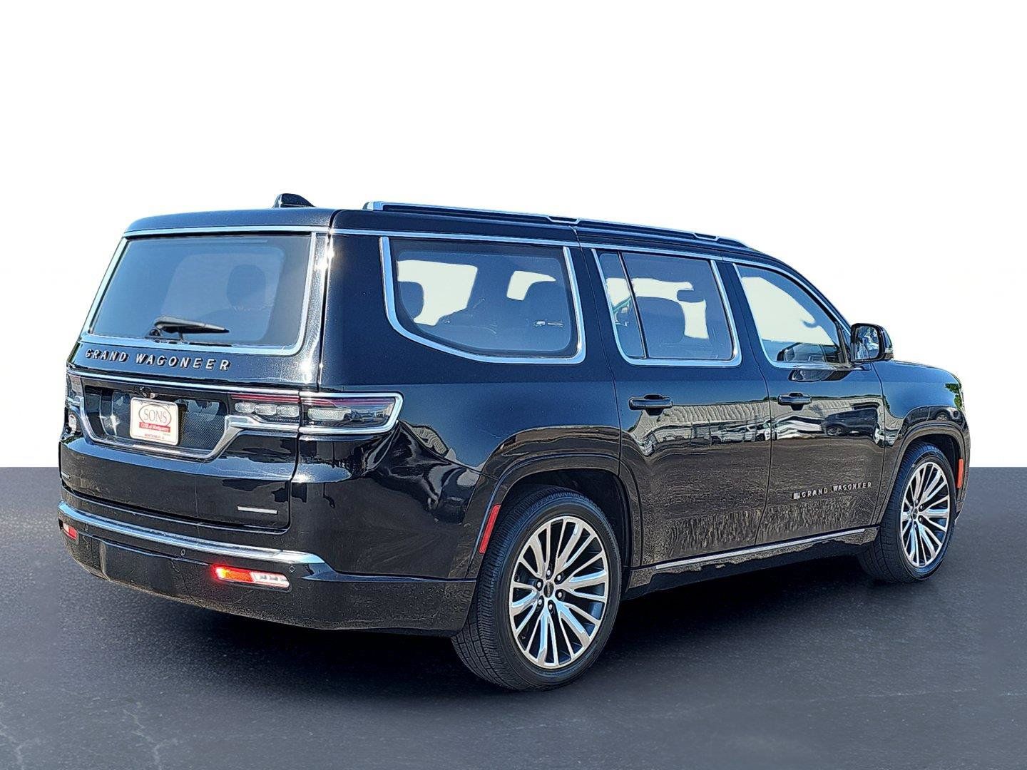 Used 2022 Jeep Grand Wagoneer Series III w/ Rear Seat Video Group 1 AWD/4WD image 7