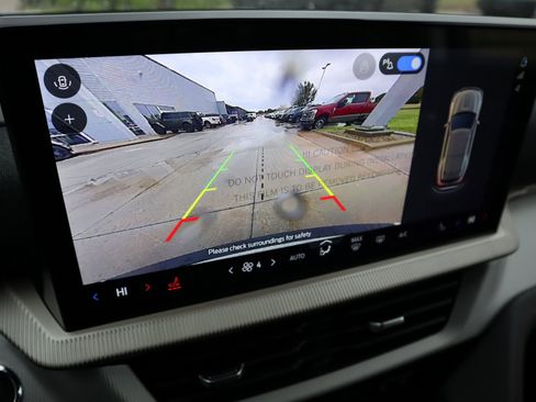 New 2025 Ford Explorer Active image 8