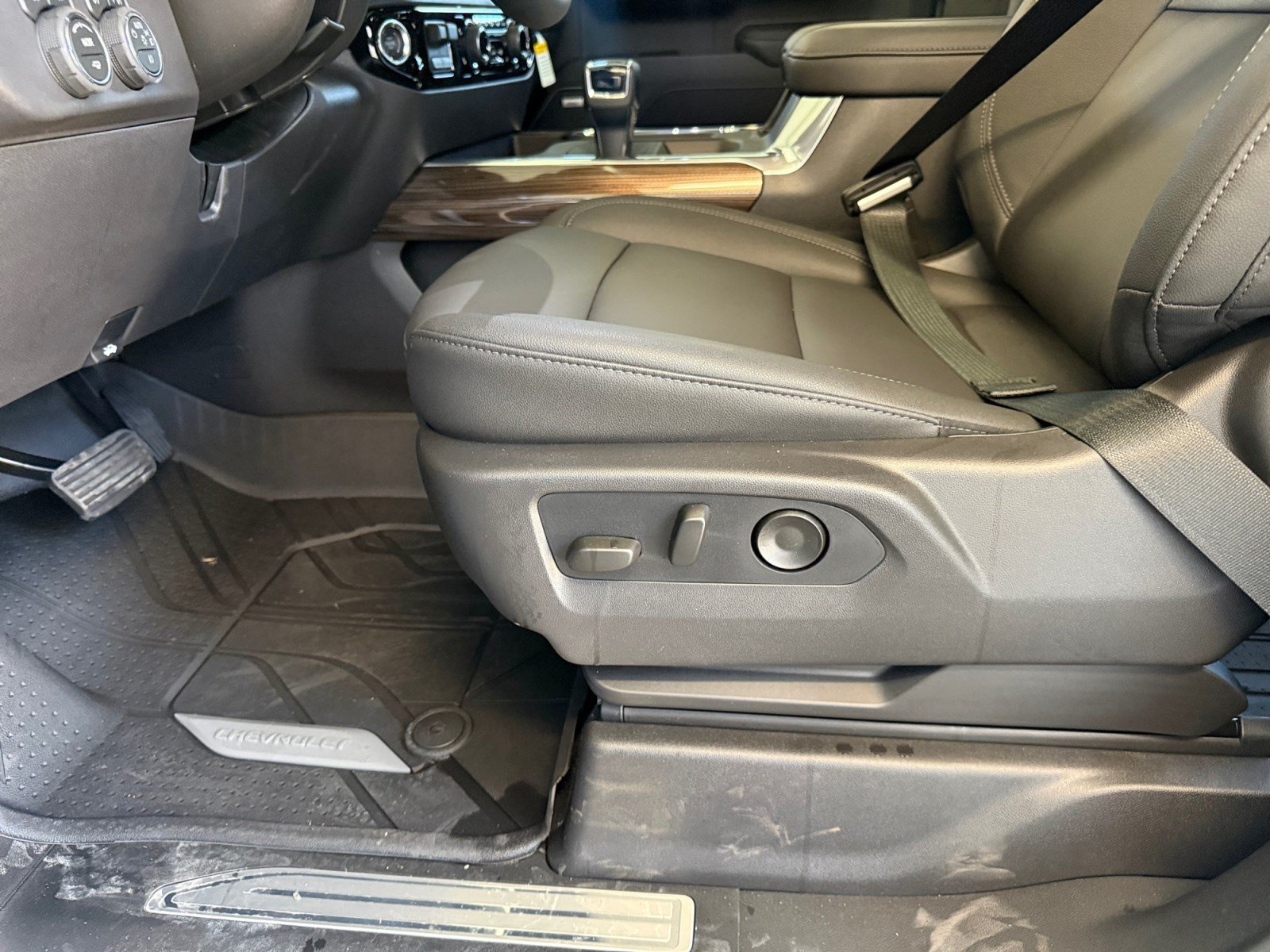New 2026 Chevrolet Silverado 1500 RST w/ RST All Star Premium Package AWD/4WD image 11