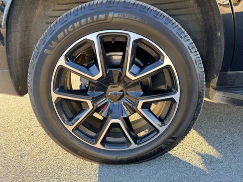 Used 2021 Chevrolet Tahoe RST w/ Rear Media and Nav Package image 7