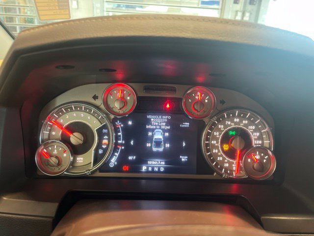 Used 2015 RAM 1500 Laramie Longhorn w/ Convenience Group AWD/4WD image 18