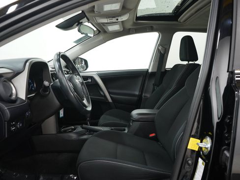 Used 2017 Toyota RAV4 XLE w/ Plus Special Value Package AWD/4WD image 22