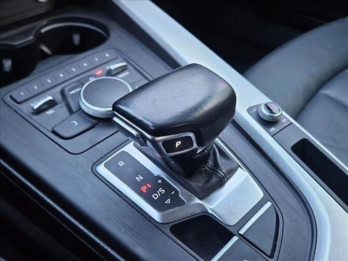 Used 2017 Audi A4 2.0T Premium image 12