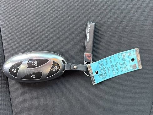 Used 2024 Hyundai Elantra SEL FWD image 32