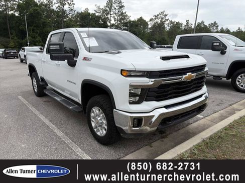 Used 2024 Chevrolet Silverado 2500 LT AWD/4WD image 1