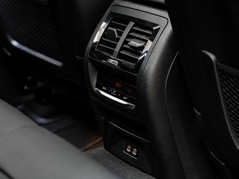 Used 2025 BMW X4 xDrive30i image 39