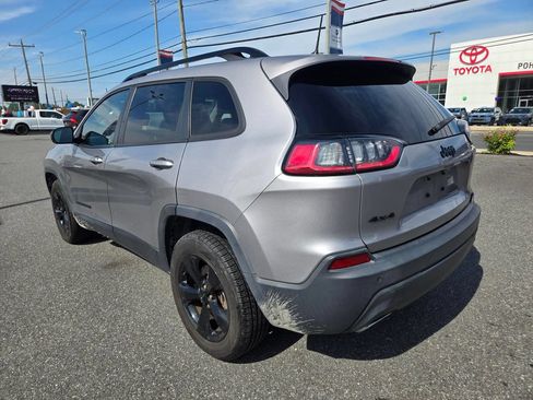 Used 2019 Jeep Cherokee Latitude Plus AWD/4WD image 7