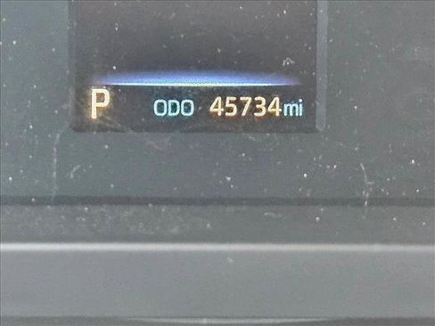 Used 2022 Toyota Tundra SR5 AWD/4WD image 10