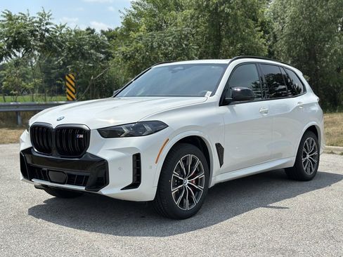 New 2026 BMW X5 M60i w/ Executive Package image 3