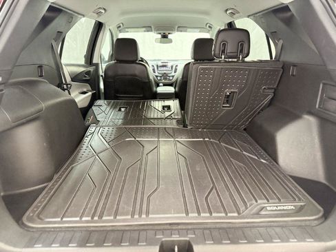 Used 2018 Chevrolet Equinox Premier w/ LPO, Floor Liner Package AWD/4WD image 27