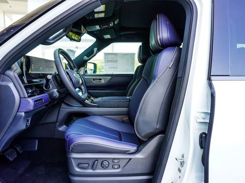 New 2026 INFINITI QX80 4WD image 38