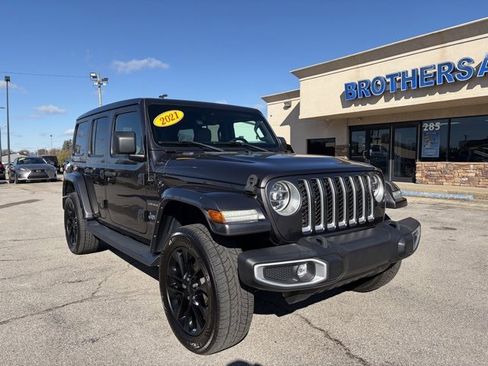 Used 2021 Jeep Wrangler Unlimited Sahara w/ Cold Weather Group image 11