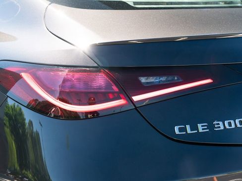 Used 2024 Mercedes-Benz CLE 300 4MATIC Coupe image 21