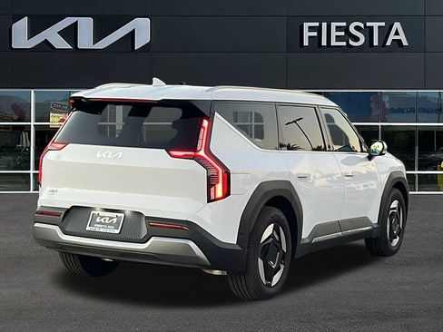 New 2026 Kia EV9 Wind AWD/4WD image 4
