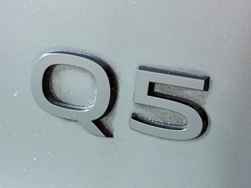 Used 2025 Audi Q5 Premium Plus w/ Premium Plus image 10