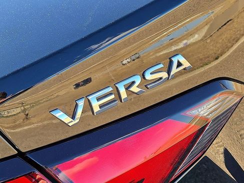 Used 2025 Nissan Versa SV image 11