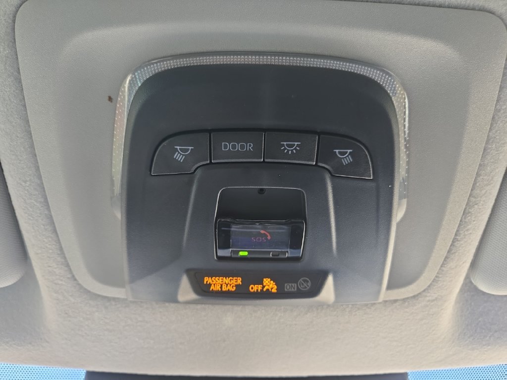 Used 2023 Toyota Corolla Cross L AWD/4WD image 24