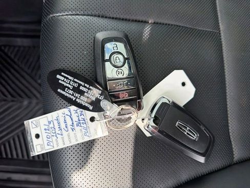 Used 2023 Lincoln Corsair Standard w/ Equipment Group 101A image 34