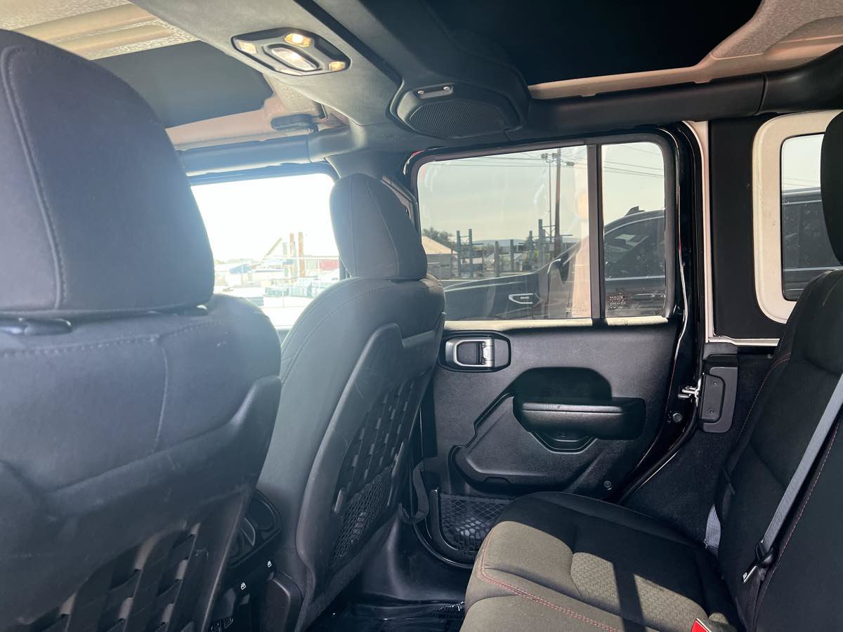Used 2019 Jeep Wrangler Unlimited Rubicon AWD/4WD image 9