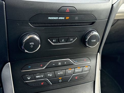 Used 2018 Ford Edge SEL w/ Equipment Group 201A FWD image 20